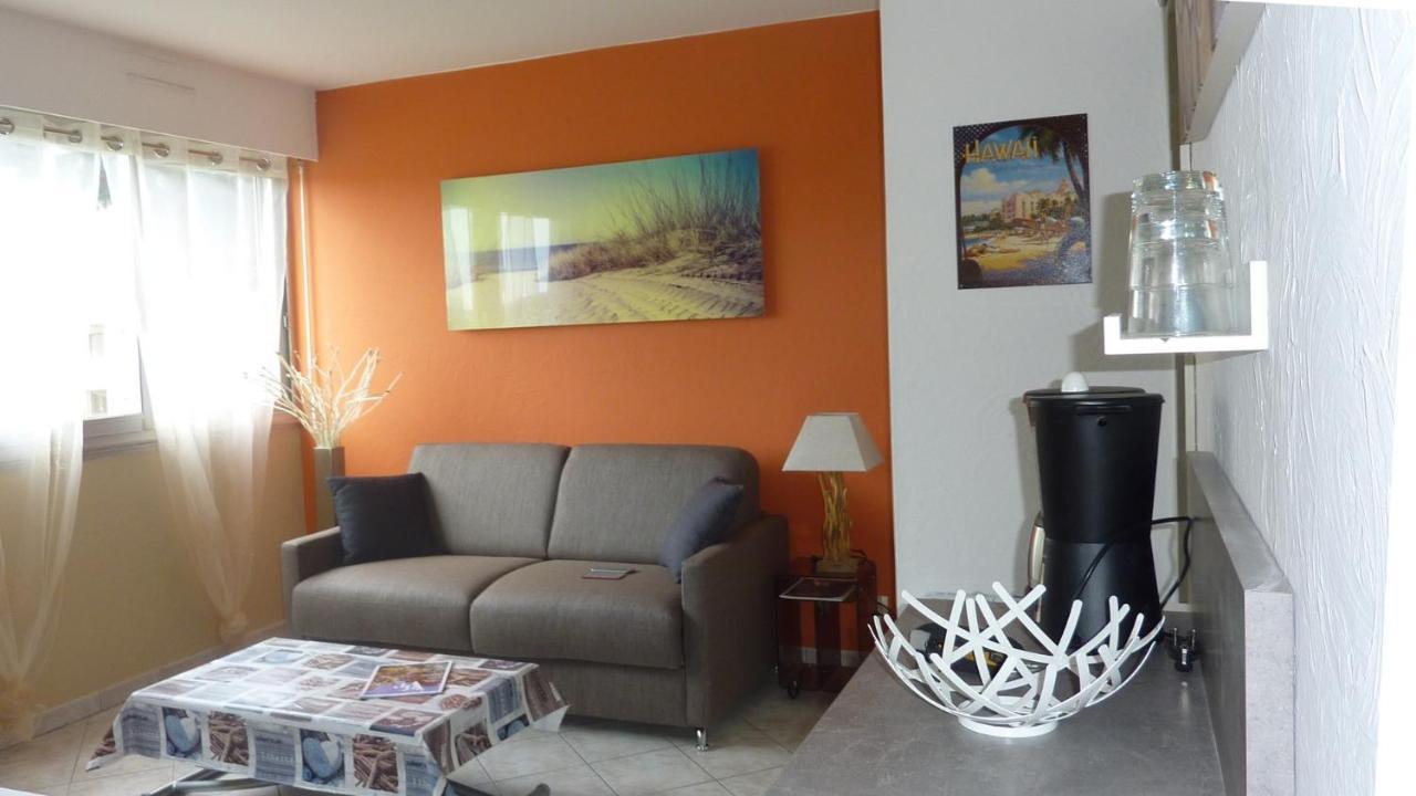 Studio Proche Port Et Plages, Piscine Йер Экстерьер фото